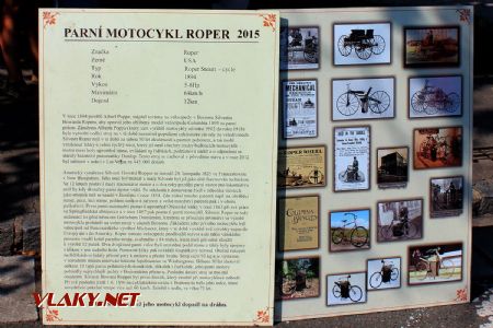 31.08.2019 - Hradec Králové, Smetanovo nábř.: replika parního motocyklu Roper z roku 1894 - popis © PhDr. Zbyněk Zlinský