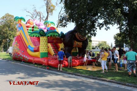 31.08.2019 - Hradec Králové, Smetanovo nábř.: atrakce pro děti © PhDr. Zbyněk Zlinský