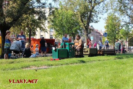 31.08.2019 - Hradec Králové, Smetanovo nábř.: pardubický ''Hugo'' jezdí rozvážně © PhDr. Zbyněk Zlinský