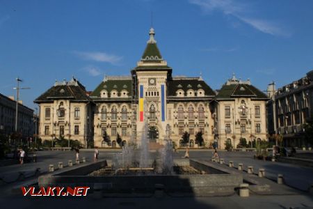 19.8.2019, Potulky mestom Craiova – radnica © Alexandra Michelčíková