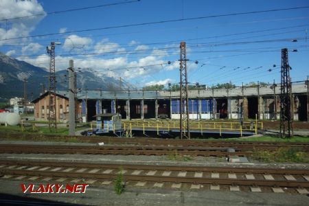Innsbruck, depo s točňou, záber z vlaku, 12.9.2019 © Juraj Földes