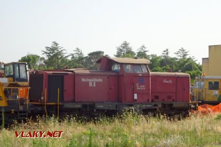 Macomer, ex-německá řada V 100 v rukou italské Salcef Costruzioni Edili E Ferroviarie, 6.7.2019 © Jiří Mazal