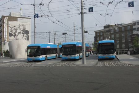 Arnhem: trolejbusové nádraží u žst, 29. 4. 2018 © Libor Peltan