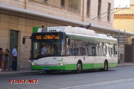 Cagliari, trolejbus Solaris Trollino 12 u nádraží FS, 4.7.2019 © Jiří Mazal