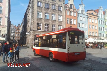 Gdaňsk: Minibus MHD v historickém centru © Tomáš Kraus, 10.5.2019