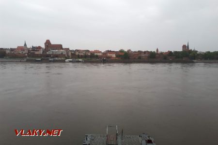 Toruň: Panorama města z vyhlídkové plošiny na břehu Visly © Tomáš Kraus, 12.5.2019