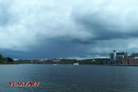 Stockholm: Pohled ze břehu ostrova Djurgården © Tomáš Kraus, 26.5.2019