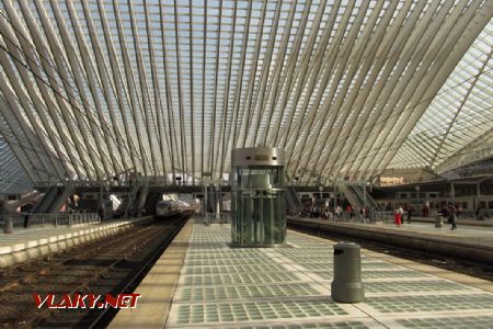 23.08.2018 – Liège Guillemins: luxfery dodávají světlo do centrálního podchodu © Dominik Havel