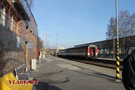 6.12.2019 - Kopřivnice: Souprava Štramberského expresu je nachystaná na cestu zpět do Ostravy © Karel Furiš