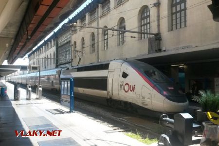 Marseille: Dvojice TGV při úvrati na trase Nice - Paris © Tomáš Kraus, 29.7.2019
