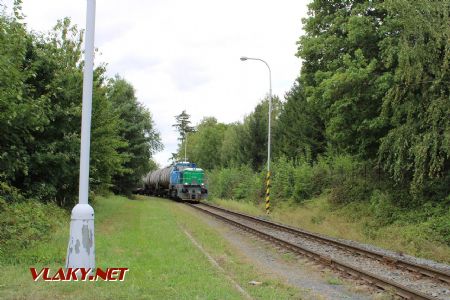 27.8.2020 - Loukov, vlečka Čepro: 723.717-5 přiváží vlak z Osíčka © Karel Furiš