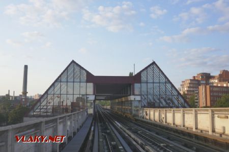 Lille: stanice metra CHU-Centre Oscar-Lambret, 24. 8. 2021 © Libor Peltan