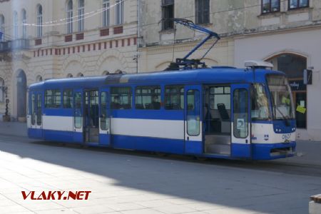 Osijek/Trg Ante Starčevića: T3R.PV výjimečně v městském nátěru, 26. 3. 2022 © Libor Peltan