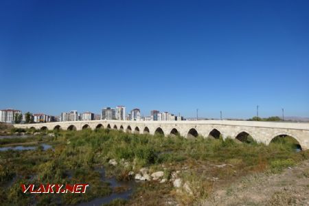Sivas, historický most Eğri Köprü, 25.10.2022 © Jiří Mazal