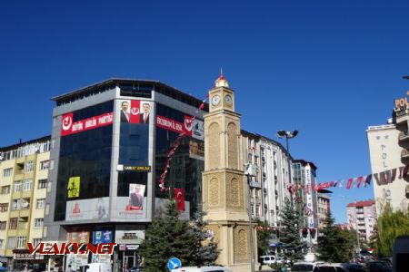 Erzurum, věžní hodiny ve čtvrti Lalapaşa, 29.10.2022 © Jiří Mazal