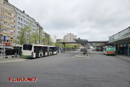 Esch-sur-Alzette, autobusový terminál na nádraží, 2.5.2024 © Tomáš Kraus