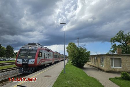 Sigulda, motorová jednotka řady DR1AC, 5.7.2024, Tomáš Kraus