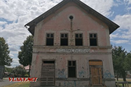 Staničná budova v Hrnčiarskych Zalužanoch, © Jaro Vybo, 25.7.2024