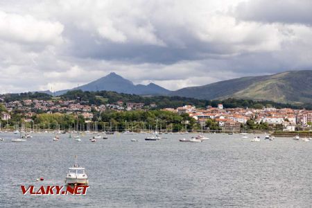 La Rhune (vzadu), pohľad z Hondarribia2024 © Tomáš Votava