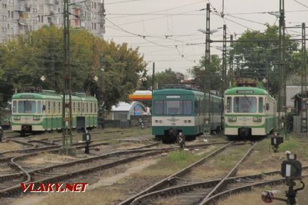 Csepel: jednotky HÉVu řad MIX/A (2x) a MXA, 29. 9. 2018 © Libor Peltan