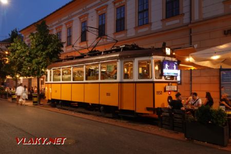 Szeged: pomníková V ex Budapest začleněná do hospody, 27. 7. 2024 © Libor Peltan