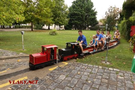 Budapest/Vasúttörténeti Park: zahradní drážka s návěstidly a přejezdy, 17. 8. 2024 © Libor Peltan