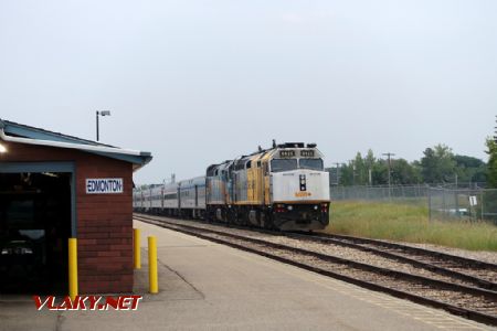 Edmonton, lokomotivy typu GMD F40PH-2D č. 6420 a 6421, 6.8.2024 © Jiří Mazal