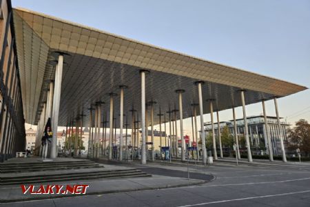 Kassel: Bahnhof Wilhelmshöhe: terminál MHD, © Tomáš Kraus, 6.10.2024