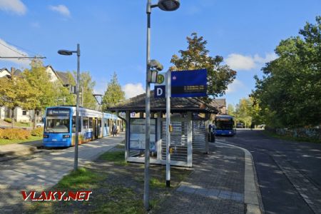 Kassel, Druseltal: přestup mezi tramvají a autobusem, © Tomáš Kraus, 6.10.2024