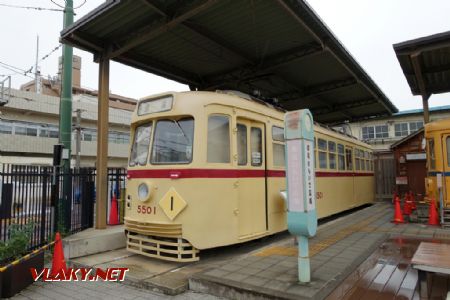 Tokio, historické tramvaje u zast. Arakawa-shakomae, 29.10.2024 © Jiří Mazal