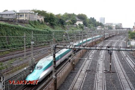 Nippori, Shinkansen ř. E5, 29.10.2024 © Jiří Mazal