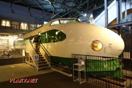 Omiya, železniční muzeum, Shinkansen ř. 200 z r. 1982, 28.10.2024 © Jiří Mazal