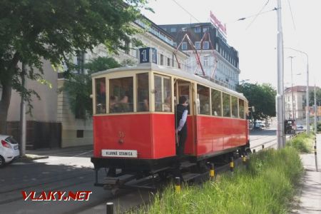 Päťokeňák DPMB, tu na nostalgickej jazde ©Juraj Földes, 19.5.2018