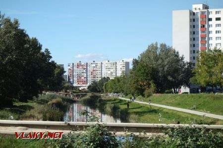 Petržalka, stavba budúceho električkového mosta nad Chorvátskym ramenom ©Juraj Földes, 26.9.2022