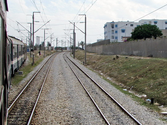 08.06.2008 - La Faculté: spojení tratí Monastir - Mahdia a Monastir - Sousse (foto z vlaku 536) © PhDr. Zbyněk Zlinský