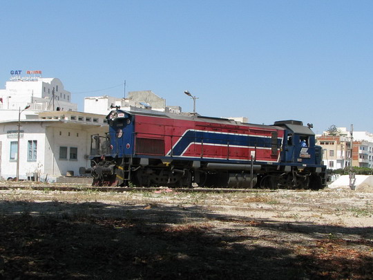15.06.2008 - Sousse: lokomotiva 91 91 0 000566-0 při objíždění soupravy DClim 5-12/55 Tunis Ville - Sousse © PhDr. Zbyněk Zlinský
