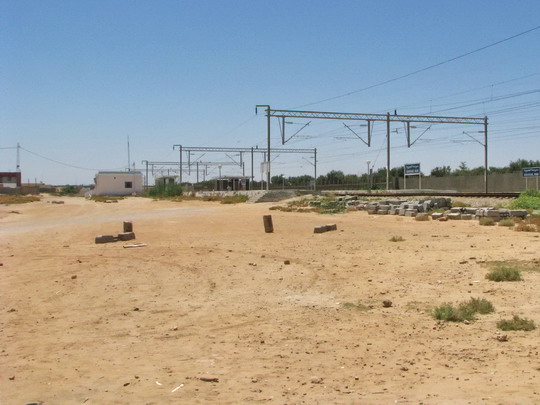 15.06.2008 - Sousse: pohled na stanici Sousse sud přes prostranství, na kterém jsem byl přepaden © PhDr. Zbyněk Zlinský