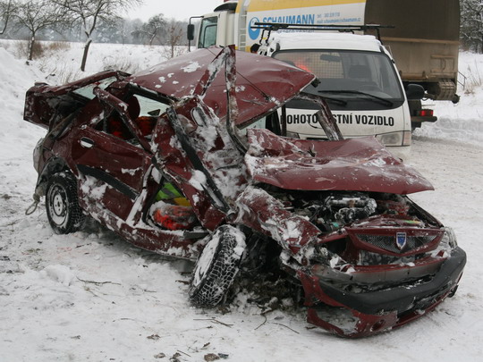 Nehoda u Třeboně dne 14.1.2010 © Drážní inspekce