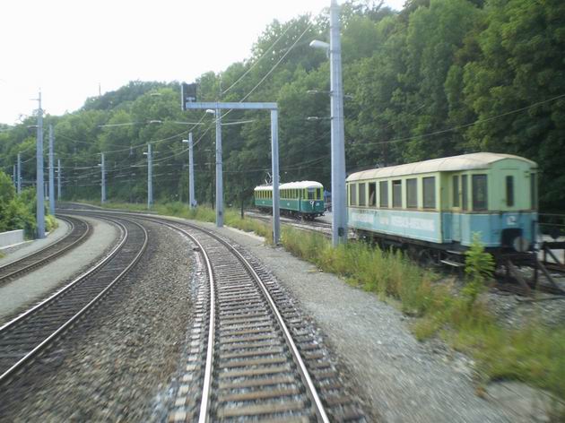 Semmeringbahn: koncové nádražíčko muzejní drážky Höllentalbahn u stanice Payerbach-Reichenau 10.7.2011 © Jan Přikryl