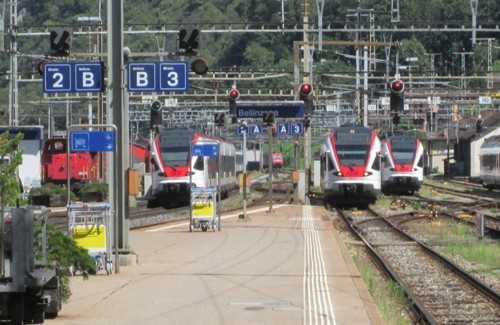Bellinzona: súpravy Flirt, regionálny S-Bahn spoločnosti TILO 