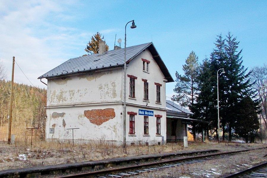Zabudnuté lokálky IX: Miestna železnica pod Pradědom